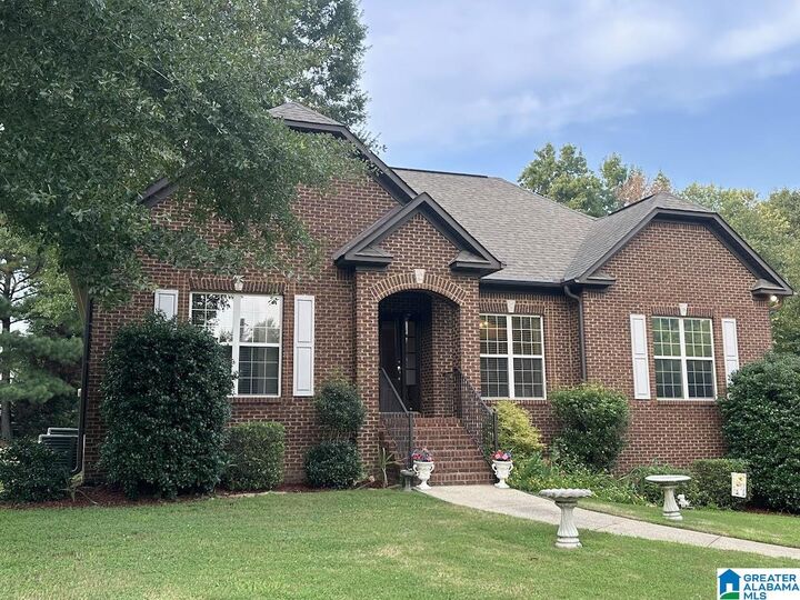 Property Photo:  469 Woodhaven Way  AL 35128 