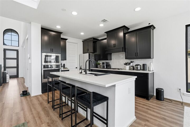 Property Photo:  2427 Mount Healy Court  TX 77493 