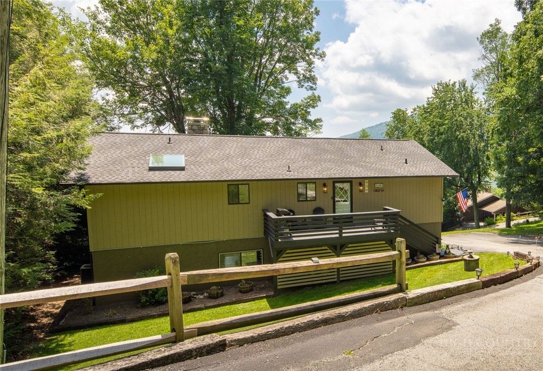 Property Photo: 439 Wildcat Rocks NC 28604