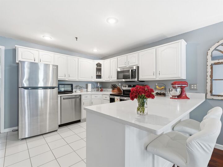 Property Photo: 84 Monroe St 3 NJ 07030