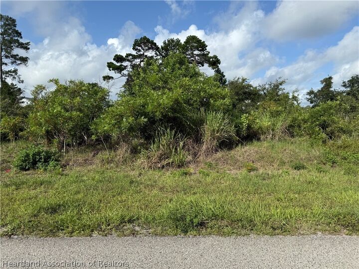 Property Photo: 1177-79 Columbus Street FL 33852
