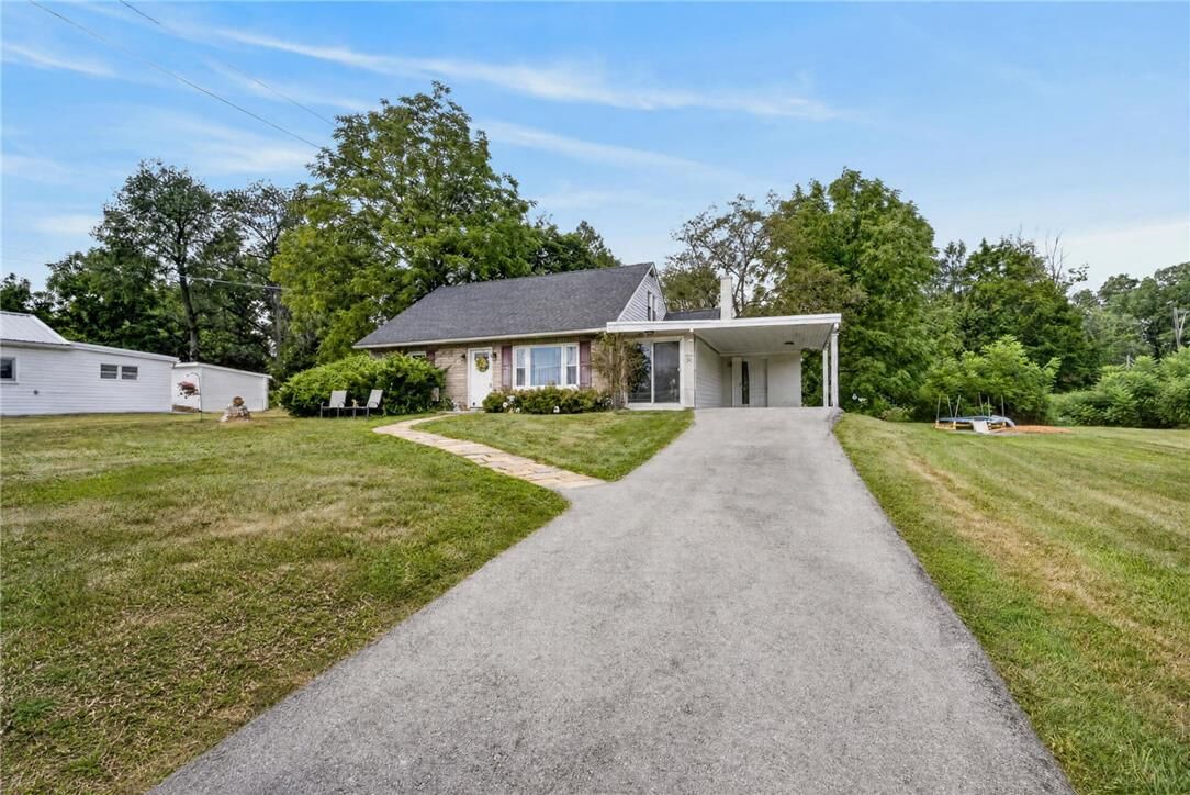 Property Photo:  3123 Orefield Road  PA 18104 
