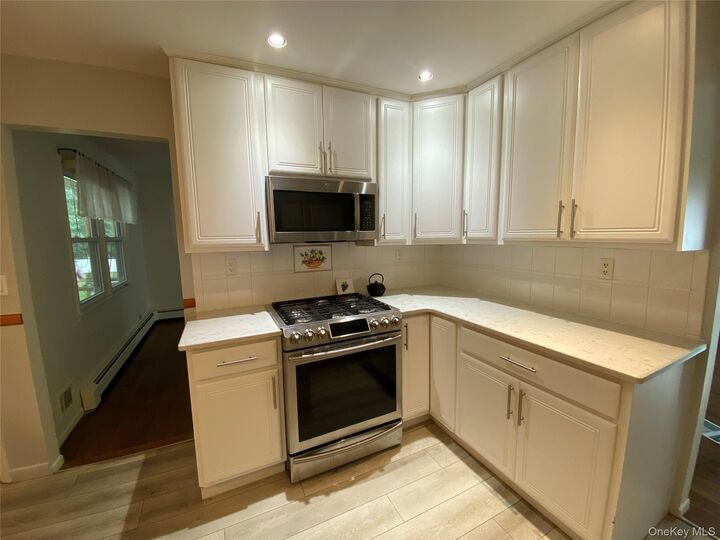 Property Photo:  224 Center  NY 10965 
