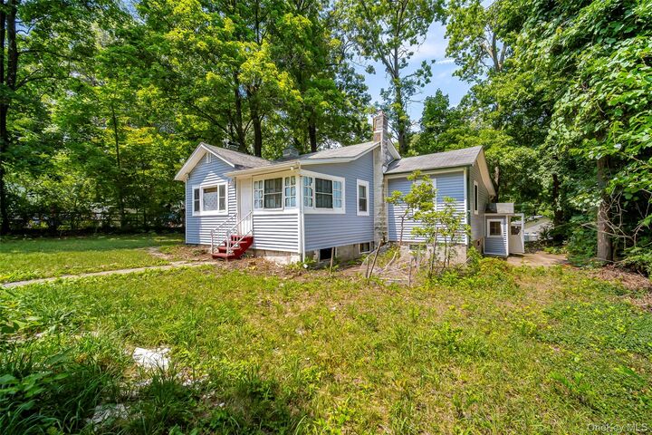 Property Photo:  18 Paradise Trail  NY 10950 
