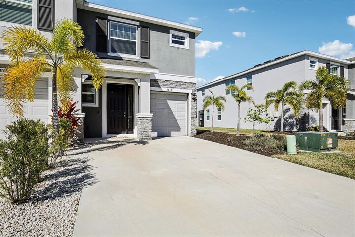 Property Photo:  2813 Midnight Pearl Drive  FL 34240 