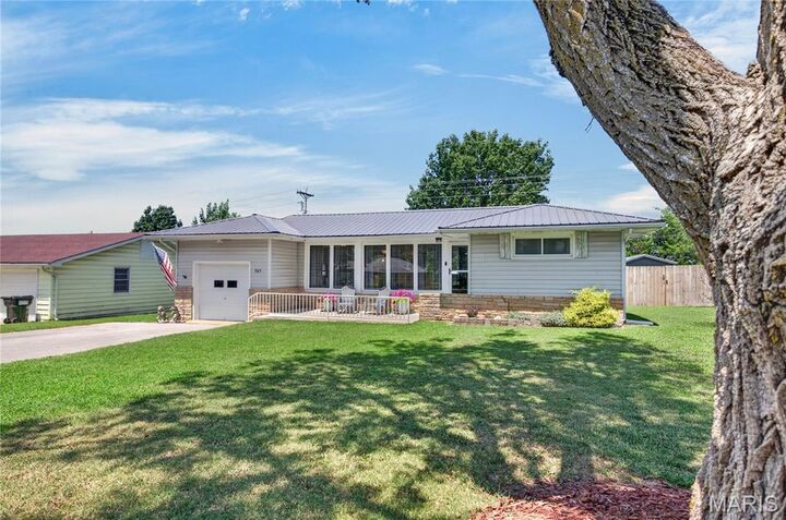 Property Photo: 365 Fairfax Drive MO 65536