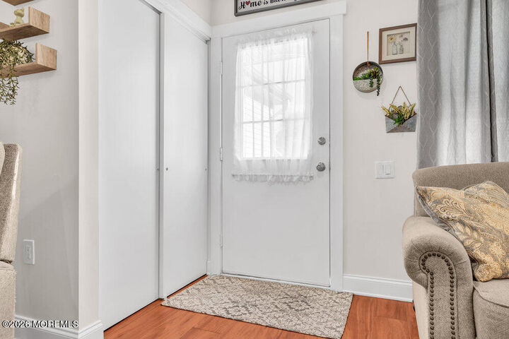 Property Photo:  5 Winthrop Place  NJ 08759 