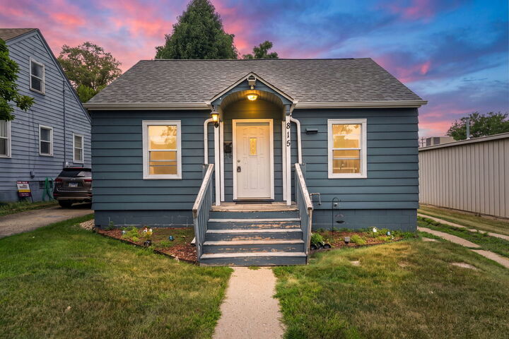 Property Photo:  815 20th Street  IL 61104 