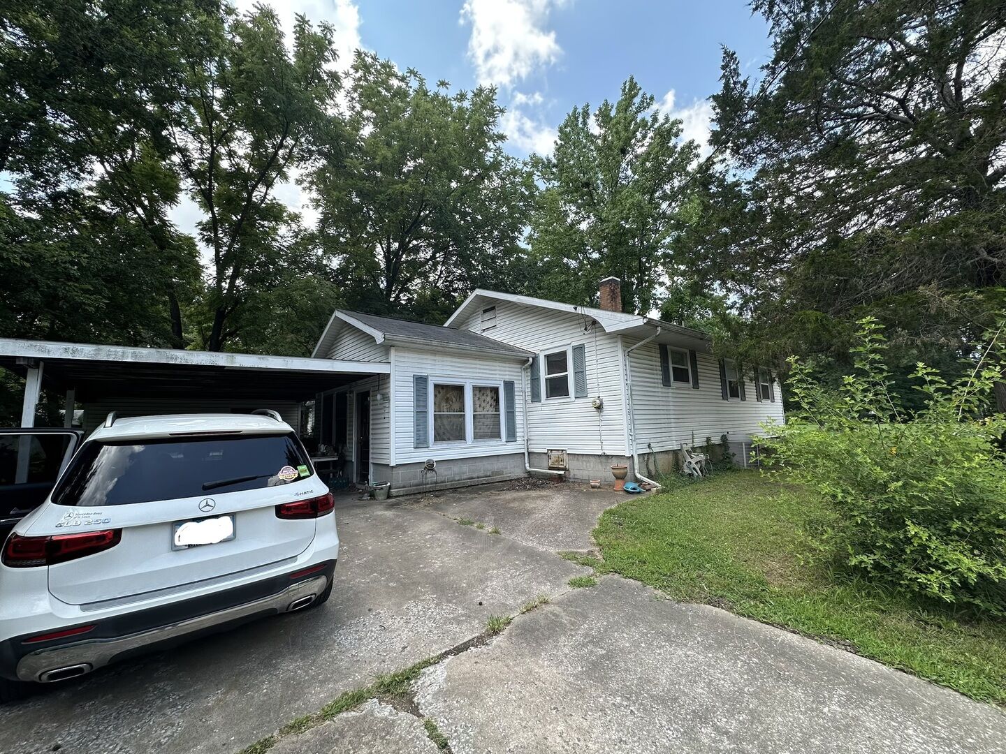 Property Photo: 521 N Springer Street IL 62901