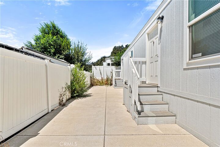 Property Photo:  12741 Sierra Highway 3  CA 91390 