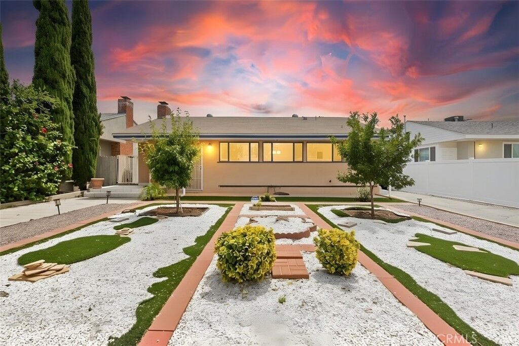 Property Photo:  6306 Denny Avenue  CA 91606 