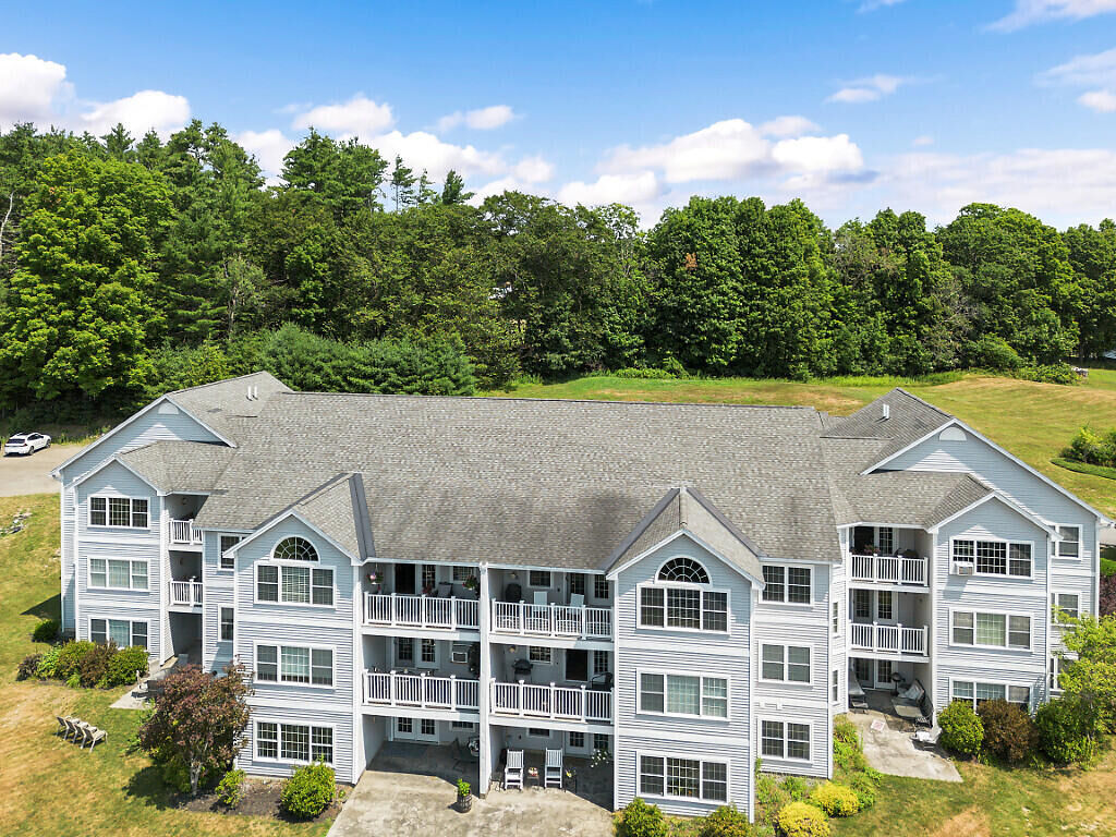 Property Photo:  6 Arrowhead Drive 114  ME 04989 