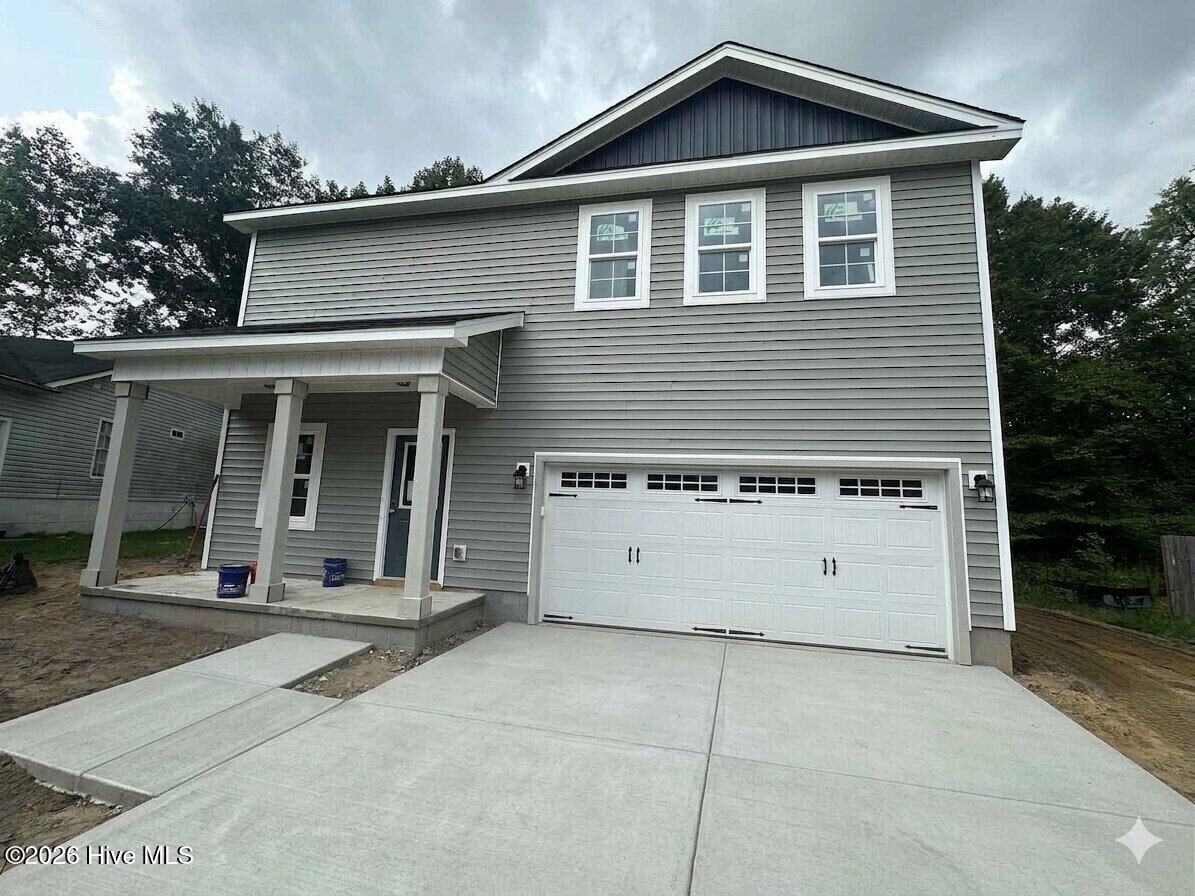 Property Photo:  214 Hayden Place  NC 28540 