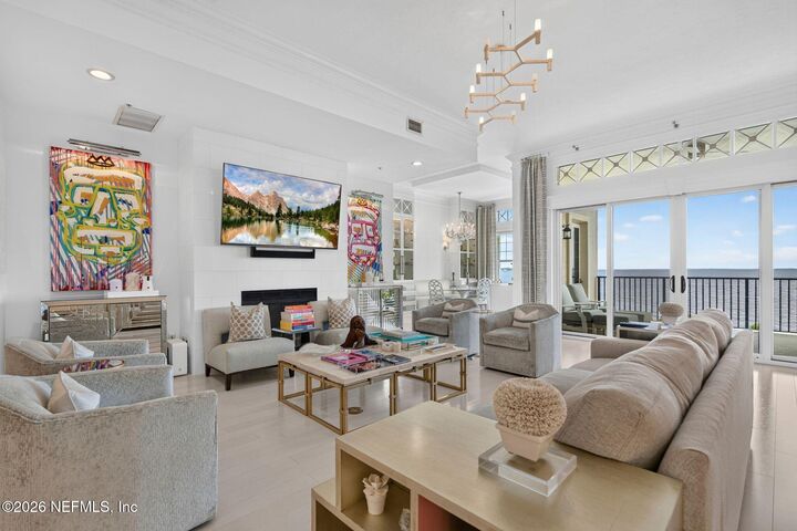 Property Photo: 2358 Riverside Avenue 105 FL 32204