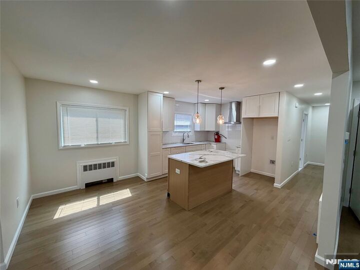 Property Photo:  103-107 Mt Vernon Place 1  NJ 07106 