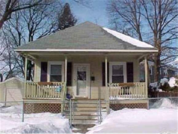 Property Photo:  10 Hallenan Ave-Law,Ma  MA 01841 