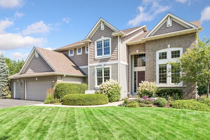 Property Photo:  7569 Ridgeview Point  MN 55317 
