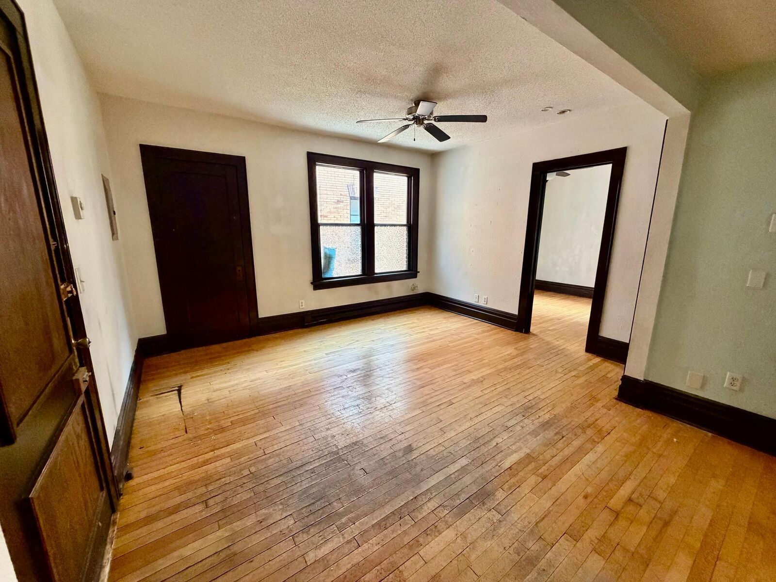Property Photo:  1928 Aldrich Avenue S B105  MN 55403 