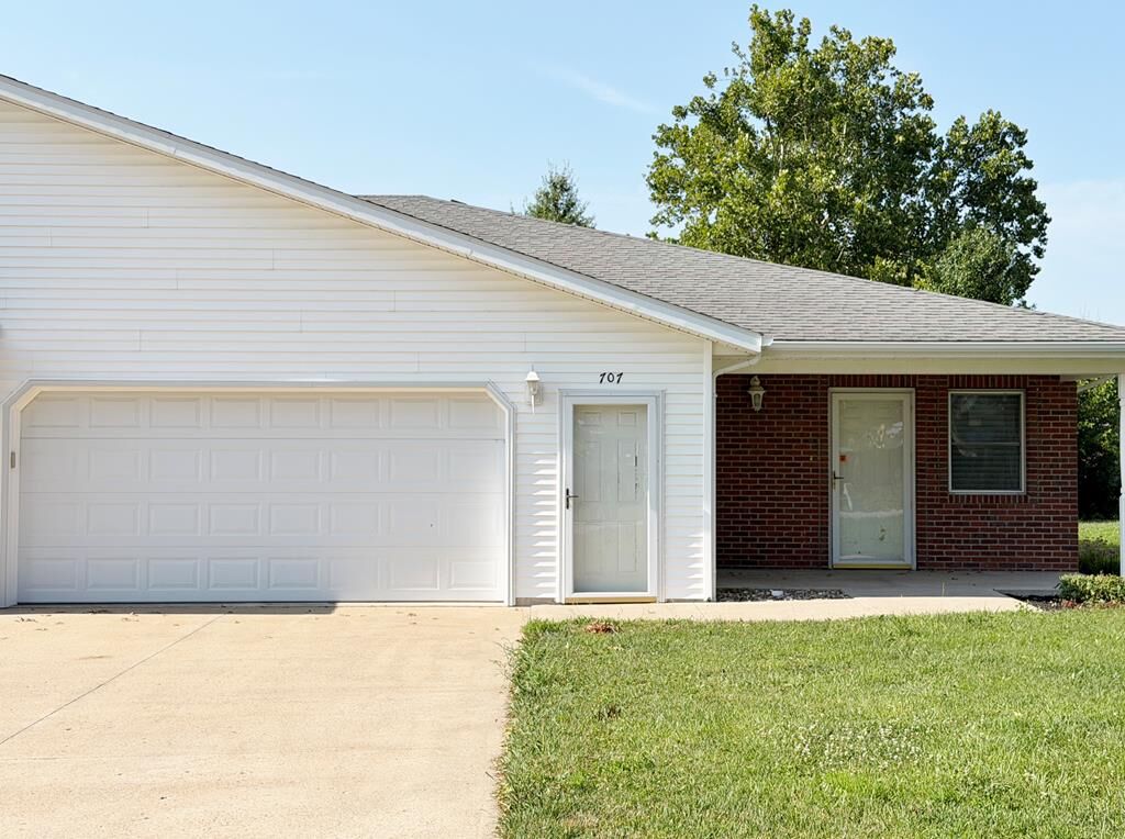 Property Photo: 707 Wiles Lane MO 63501