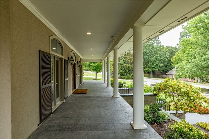 Property Photo: 2935 N Williamsburg Lane AR 72703