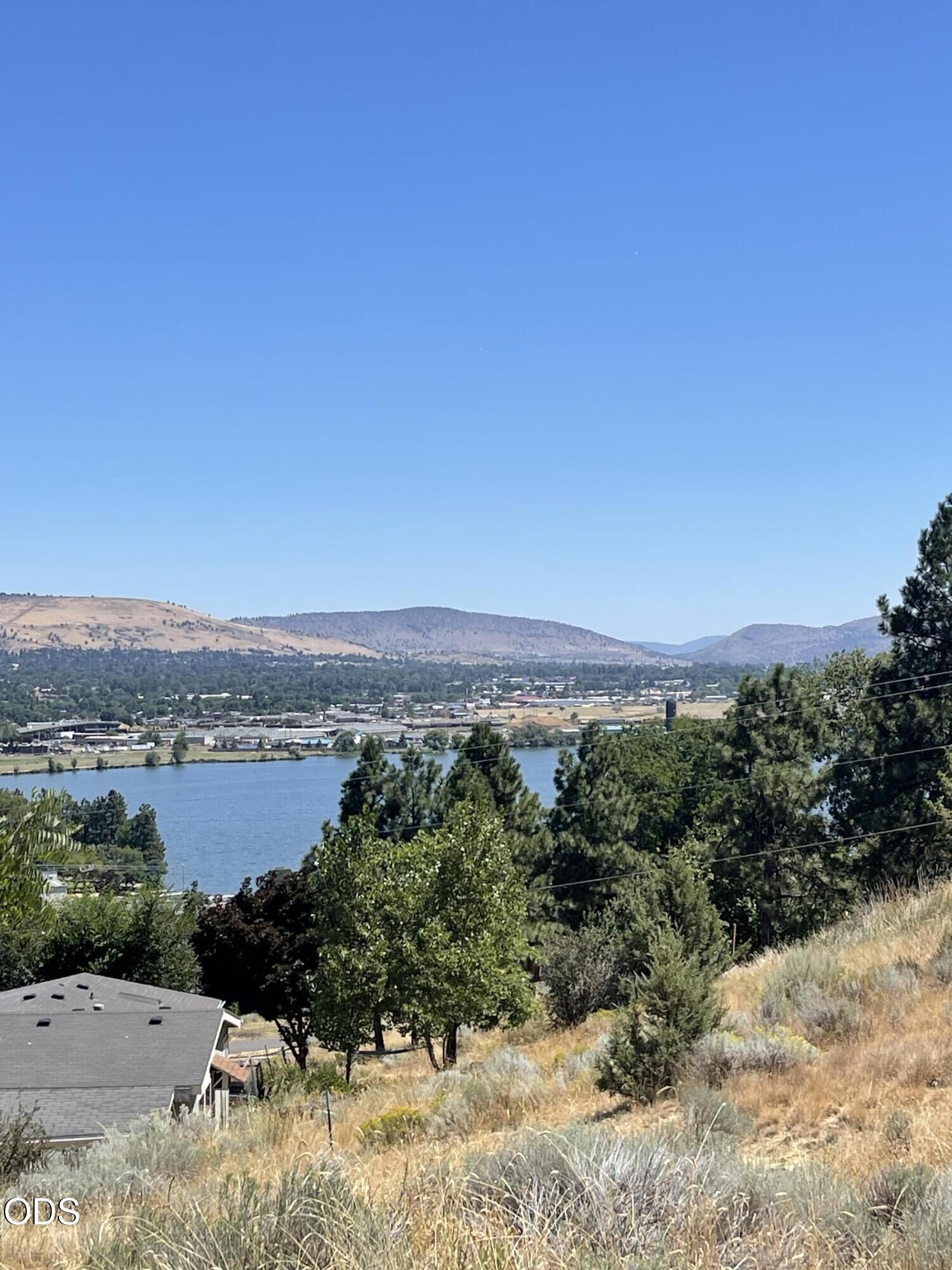 Property Photo:  Armour Avenue 901  OR 97601 