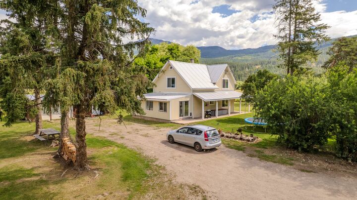 796 Salmon River Road — photo 1