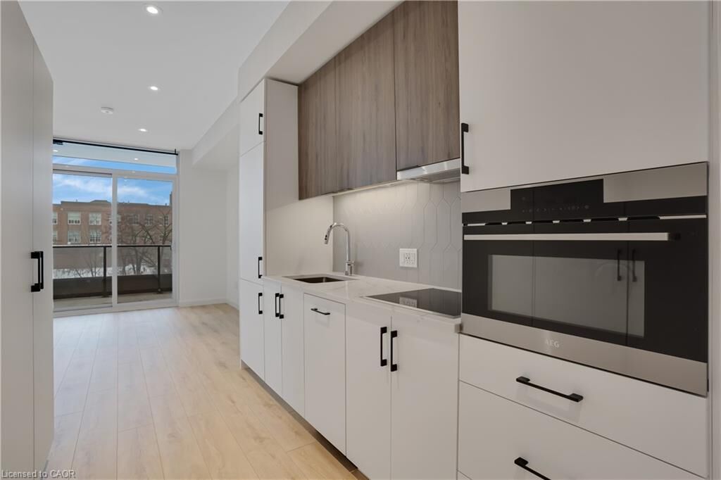 Property Photo:  741 King Street W 313  ON N2G 1E5 