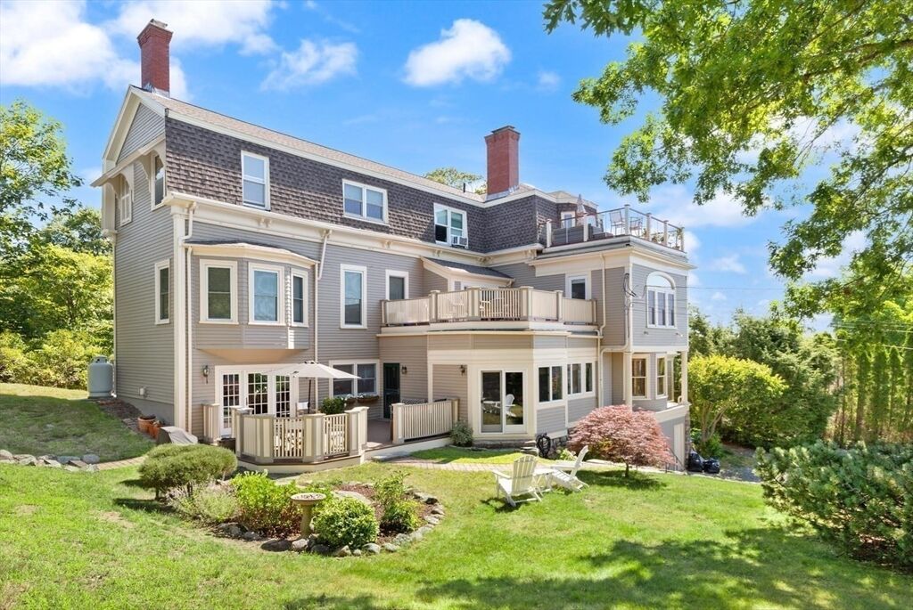 Property Photo:  5 Babson St 1  MA 01930 