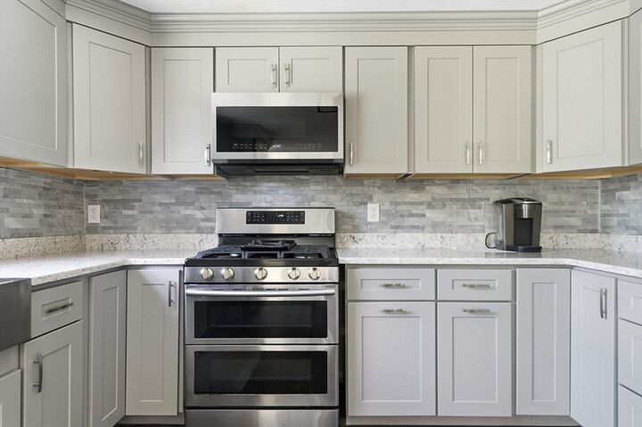 Property Photo:  7 Sheldon St  MA 01844 