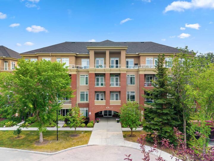 14 Hemlock Crescent SW 5208 — photo 1