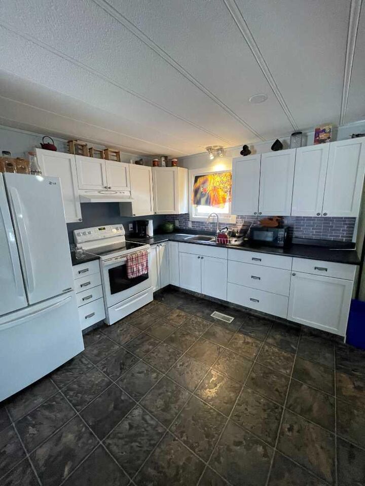Property Photo: 1190 15 Avenue 69 AB T0M 0W0