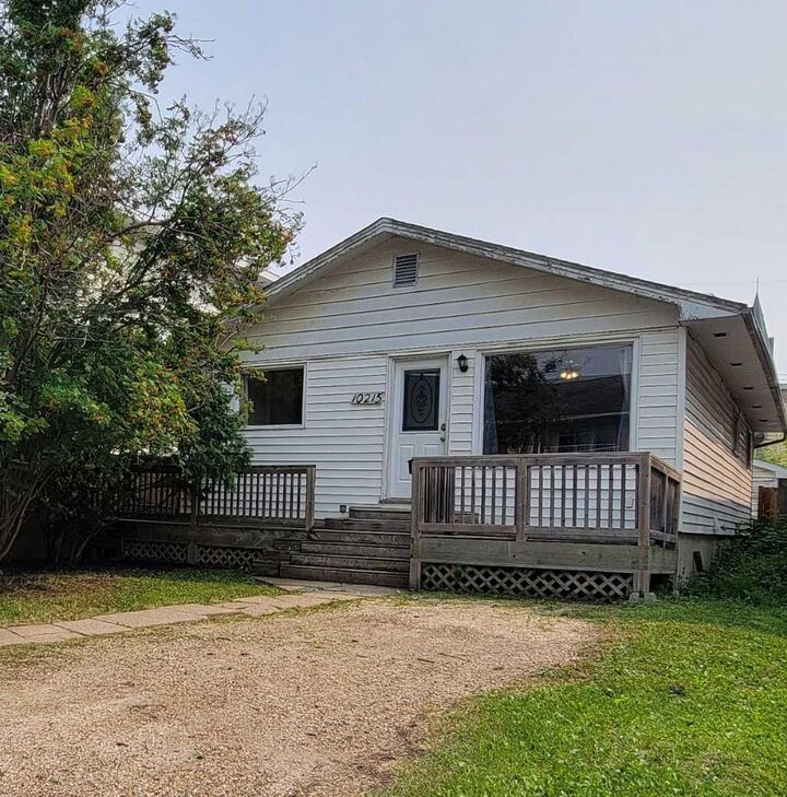 10215 106 Avenue — photo 1
