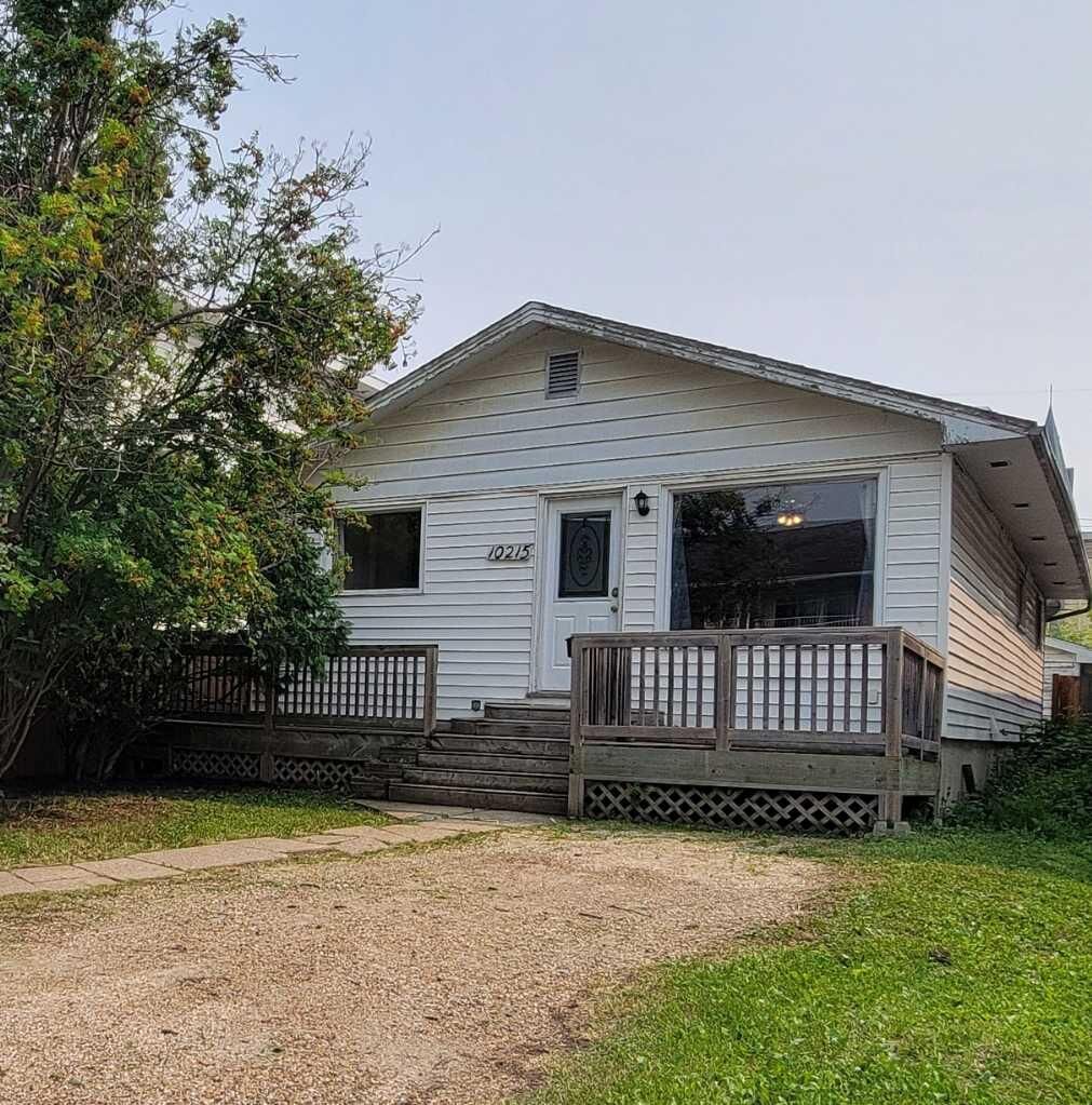 Property Photo:  10215 106 Avenue  AB T8V 1K2 
