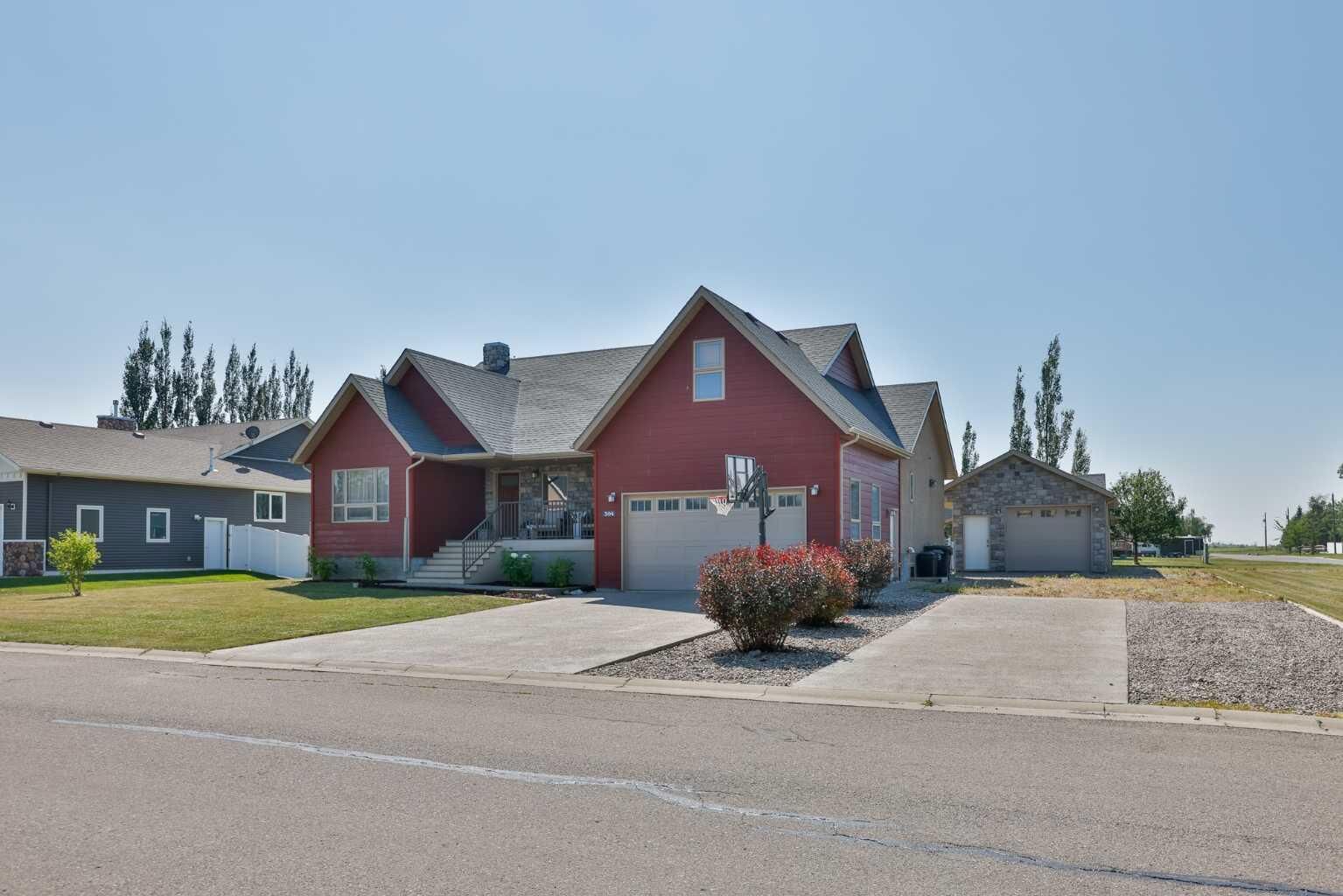 Property Photo: 304 S 150 W AB T0K 2S0