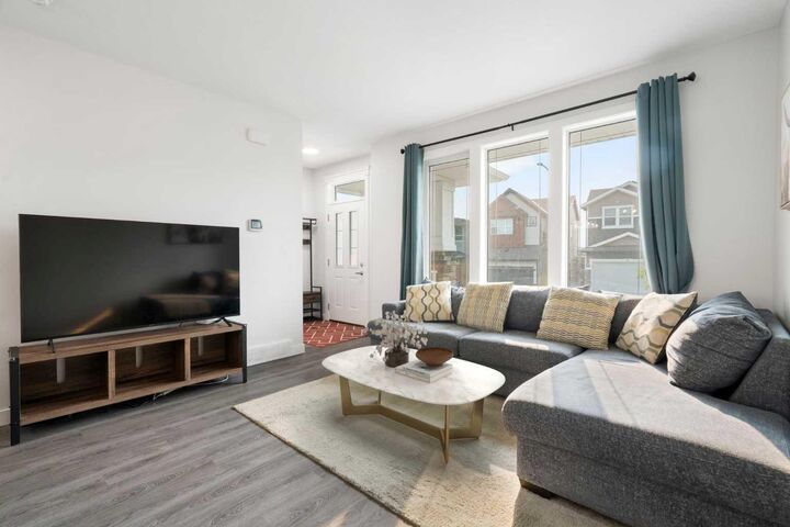 Property Photo: 37 Verity Manor SW AB T2Y 0T2