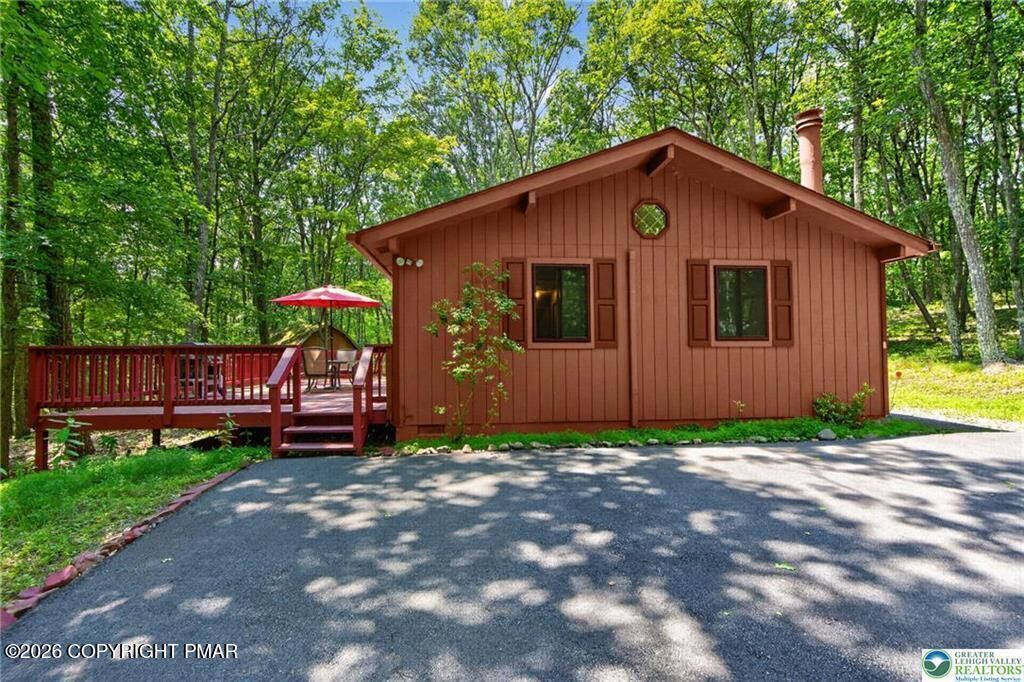 Property Photo:  1137 Grand Mesa Drive  PA 18353 