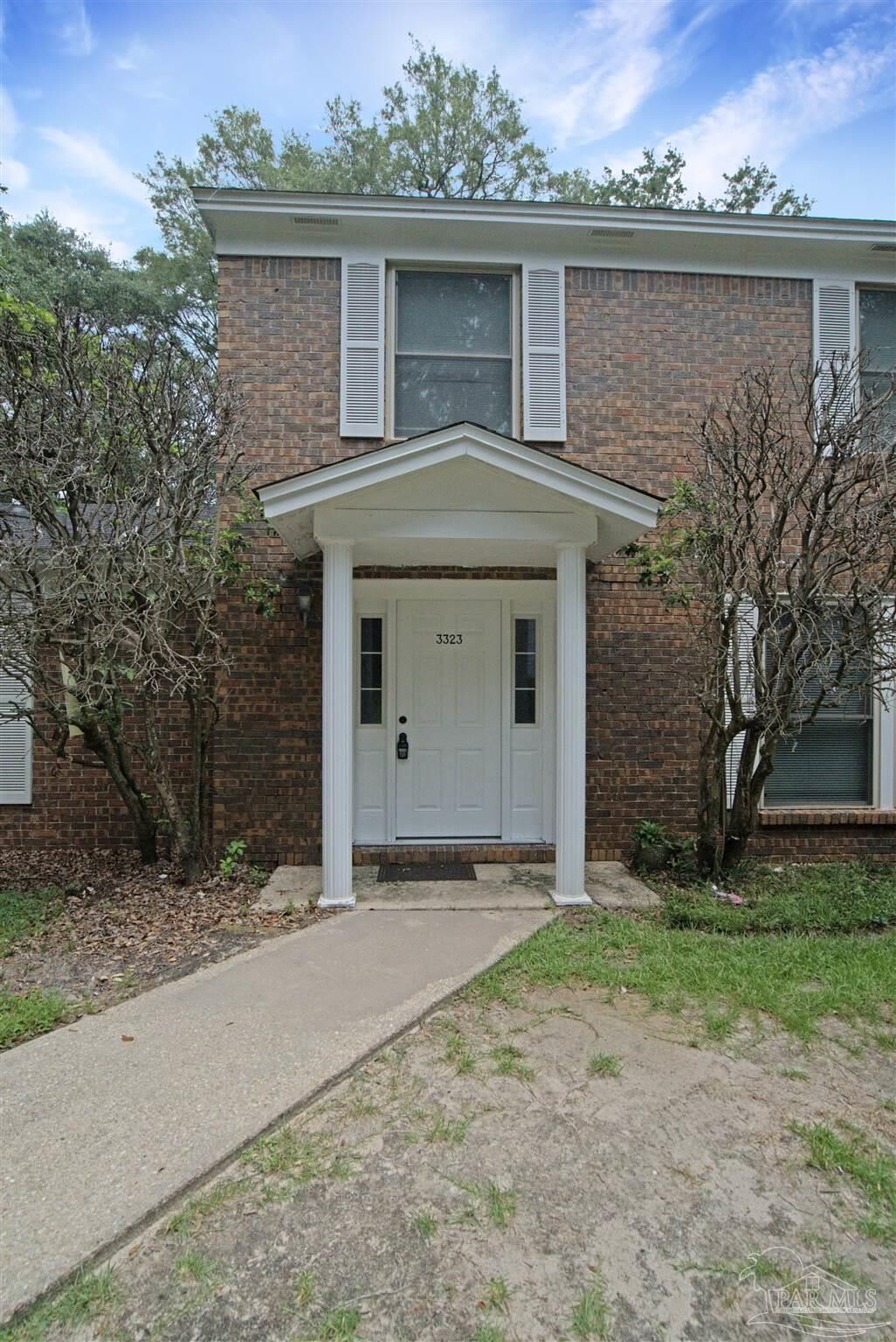 Property Photo:  3323 Kingswood Ct  FL 32514 