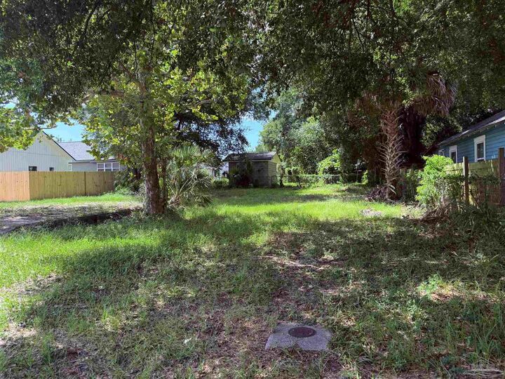 Property Photo:  1203 W Cervantes  FL 32503 