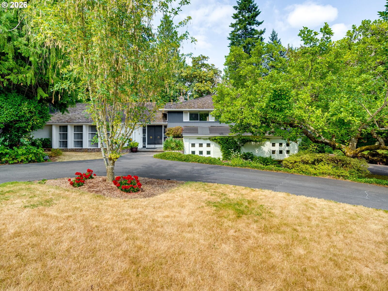 Property Photo: 7285 SW Northvale Way OR 97225