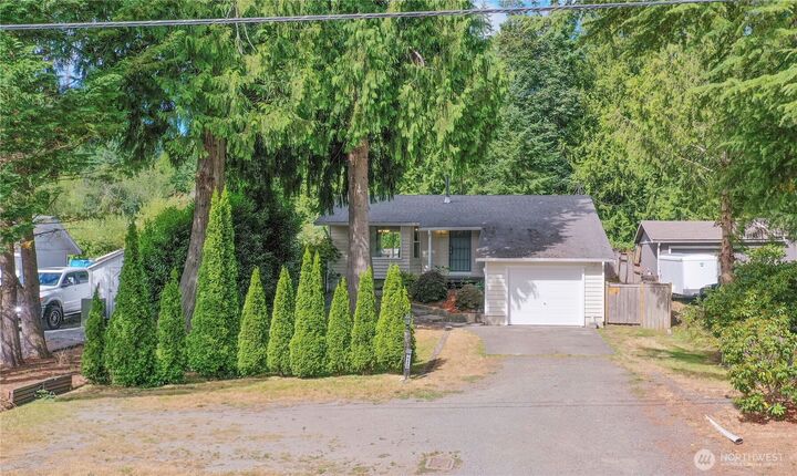 Property Photo:  16420 W Lake Goodwin Road  WA 98292 