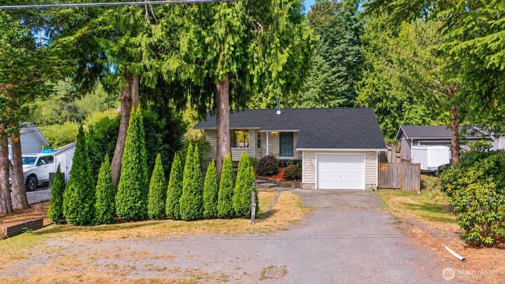 Property Photo: 16420 W Lake Goodwin Road WA 98292