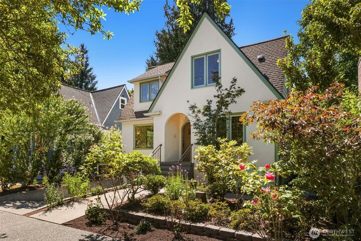Property Photo:  7515  Mary Avenue NW  WA 98117 