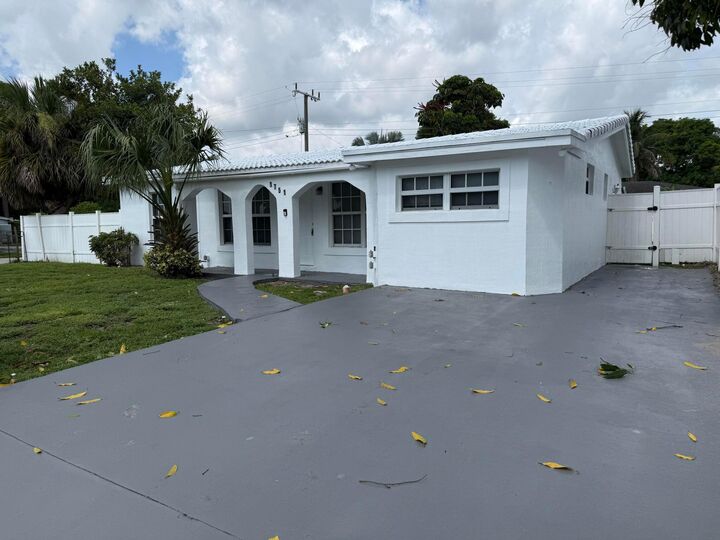 Property Photo:  1751 NW 34th Avenue  FL 33311 
