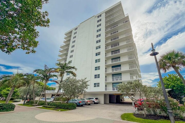 Property Photo:  812 Briny Avenue 10C  FL 33062 