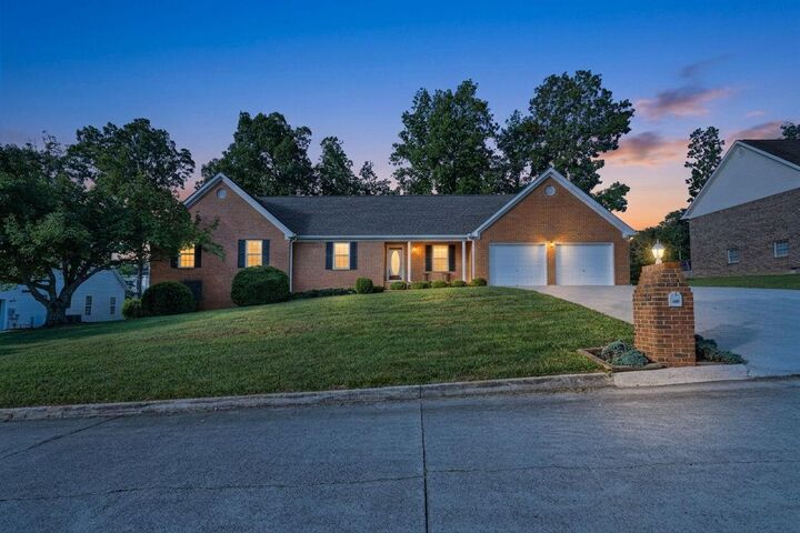 Property Photo:  133 Rosewood Drive NE  TN 37312 