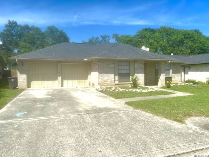 Property Photo:  1915 Elsworthy St  TX 78248 