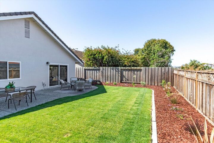 Property Photo:  4469 Fellows Street  CA 94587 