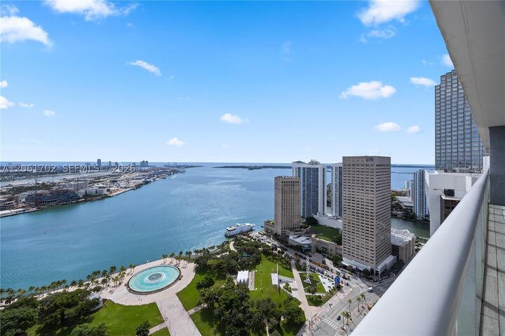 Property Photo: 50 Biscayne Blvd 4706 FL 33132