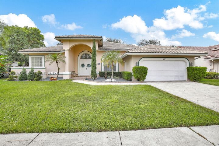 Property Photo: 351 NW 110th Ave FL 33324
