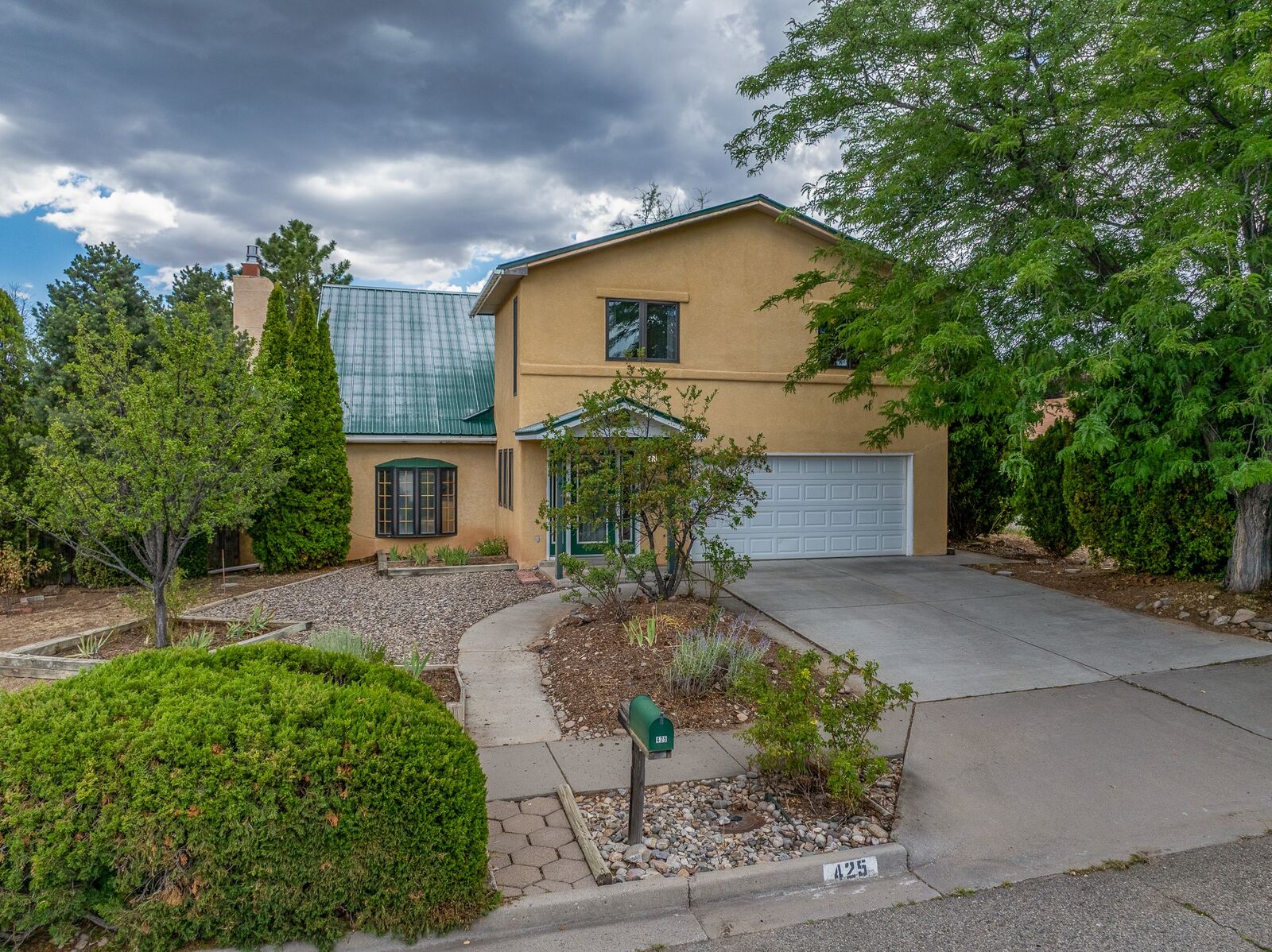 Property Photo: 425 Ridgecrest Avenue NM 87547
